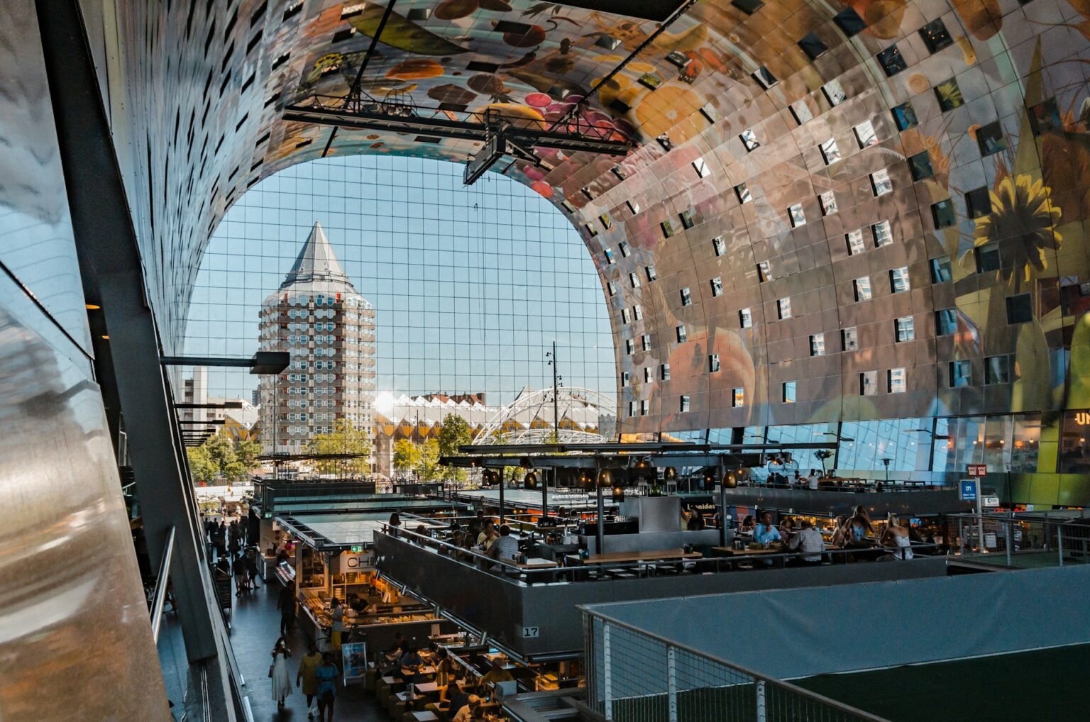 24 uur Rotterdam - de Markthal