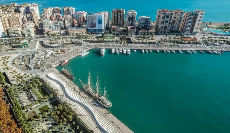 Málaga winkelen in Muelle Uno